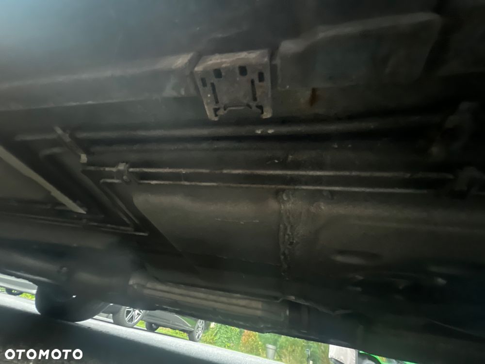 BMW Seria 7 740i V8 - 36