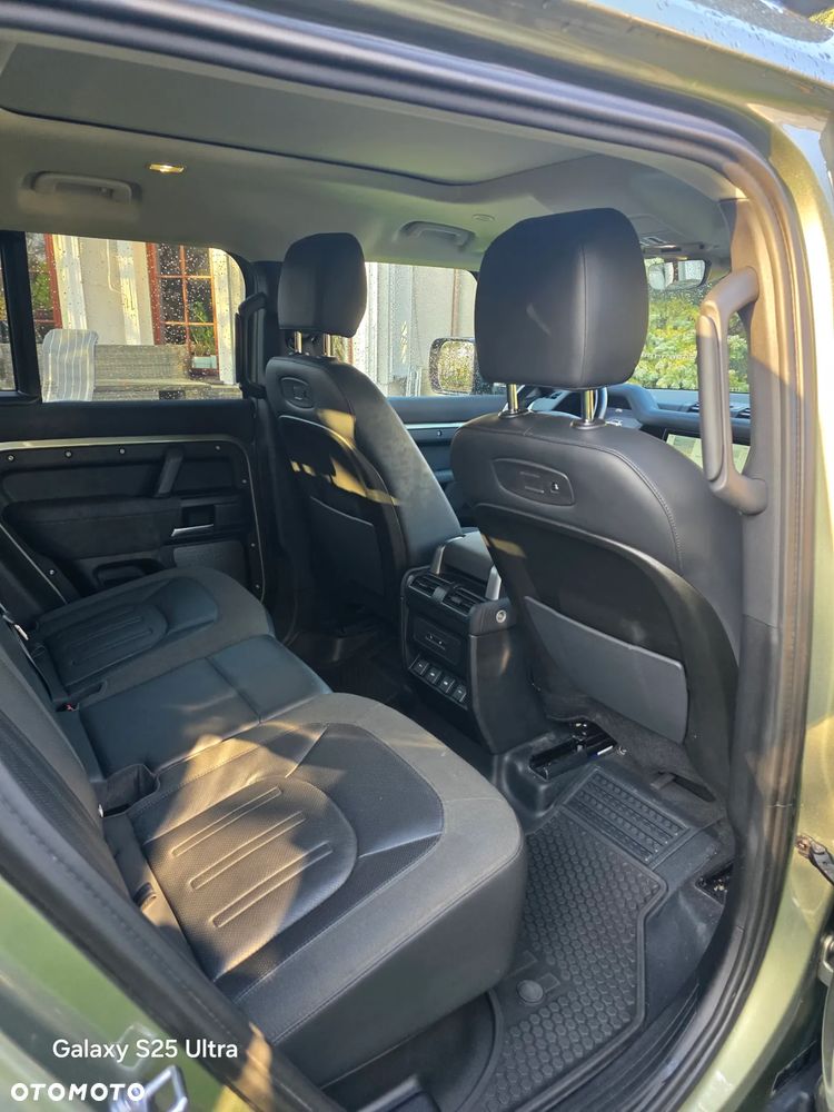 Land Rover Defender 2.0 D240 S - 12