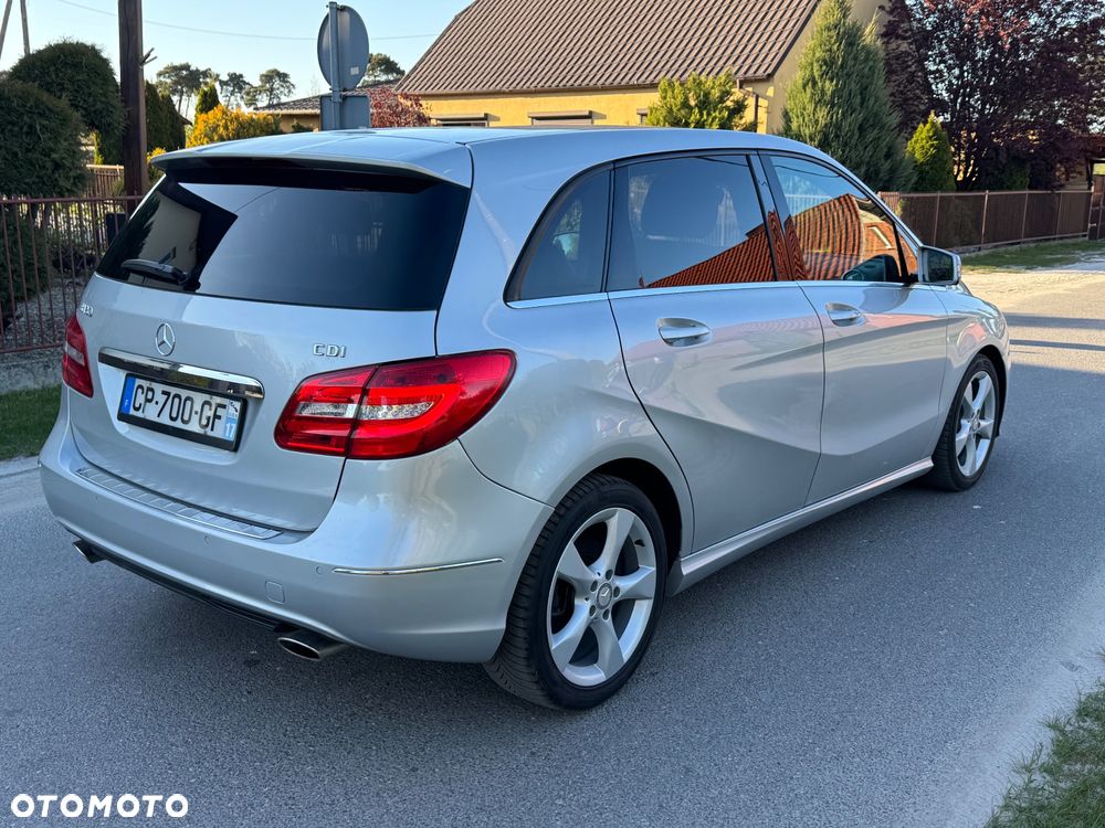 Mercedes-Benz Klasa B 180 CDI (BlueEFFICIENCY) 7G-DCT - 6
