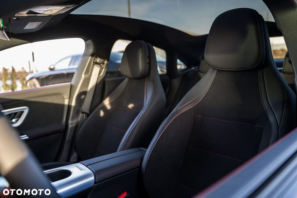 Mercedes-Benz CLA - 13