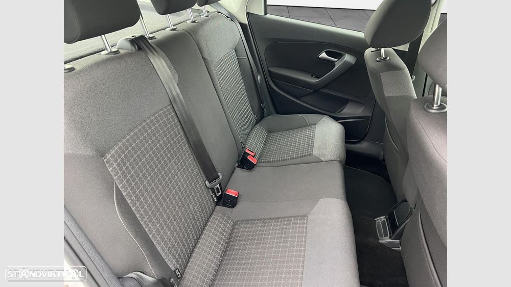 VW Polo 1.0 Connect - 13