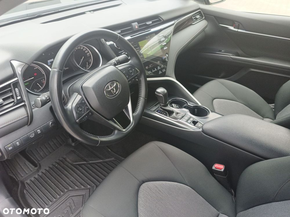 Toyota Camry 2.5 Hybrid Prestige CVT - 9