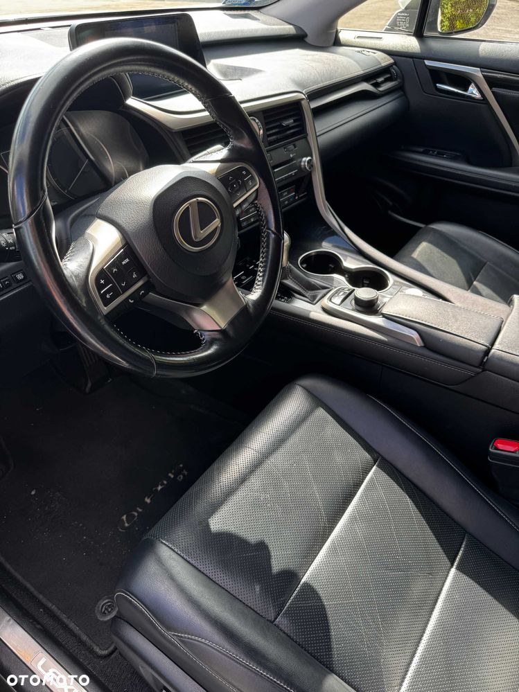 Lexus RX - 7