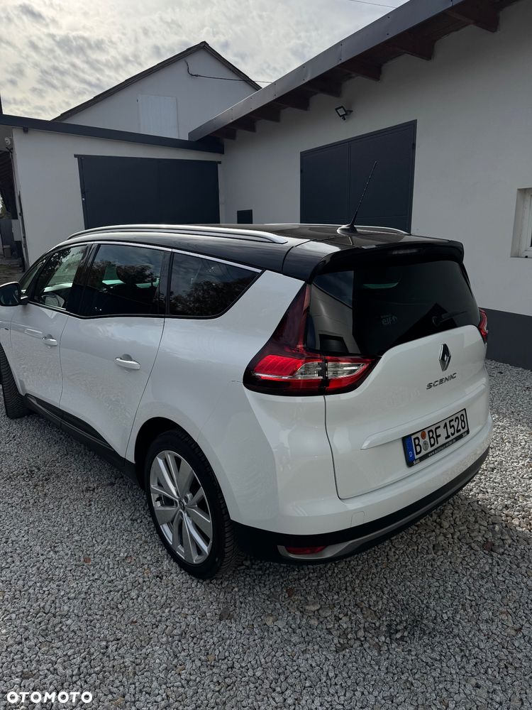 Renault Scenic - 36