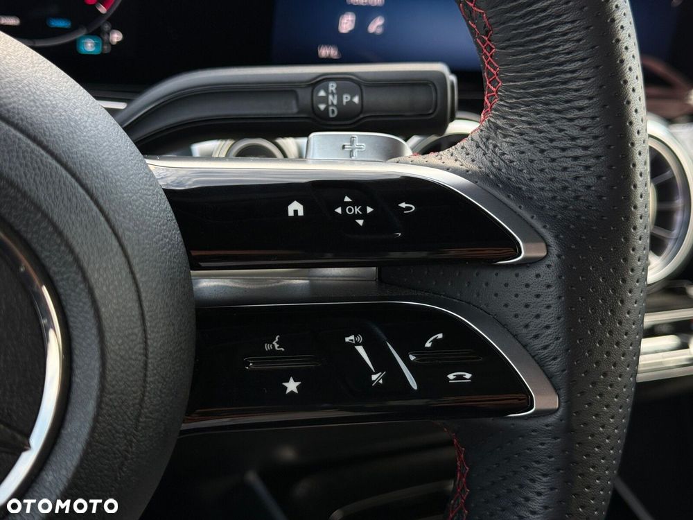 Mercedes-Benz GLB 200 AMG Line 7G-DCT - 18