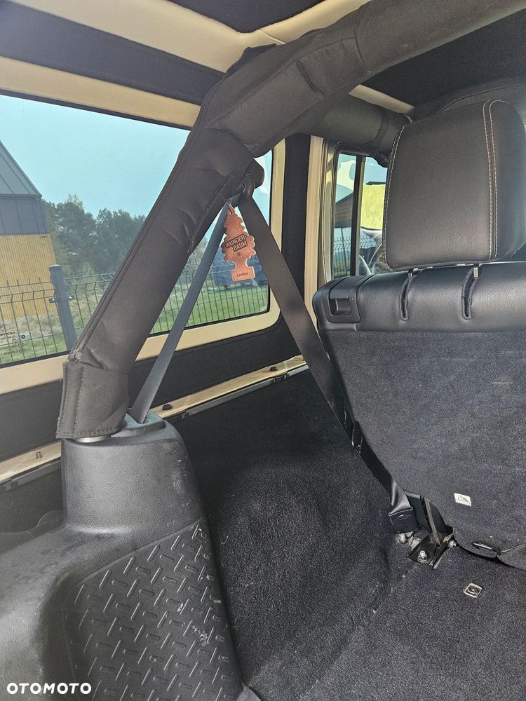 Jeep Wrangler - 16