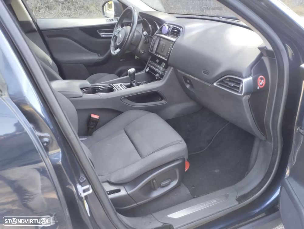 Jaguar F-Pace 2.0 i4D Prestige - 12