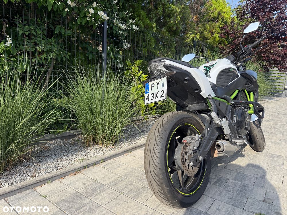 Kawasaki ER - 2