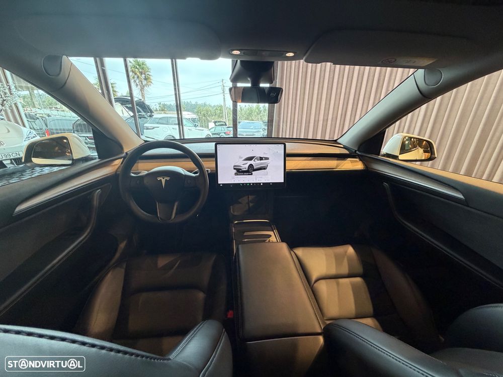 Tesla Model Y Tração Traseira - 28