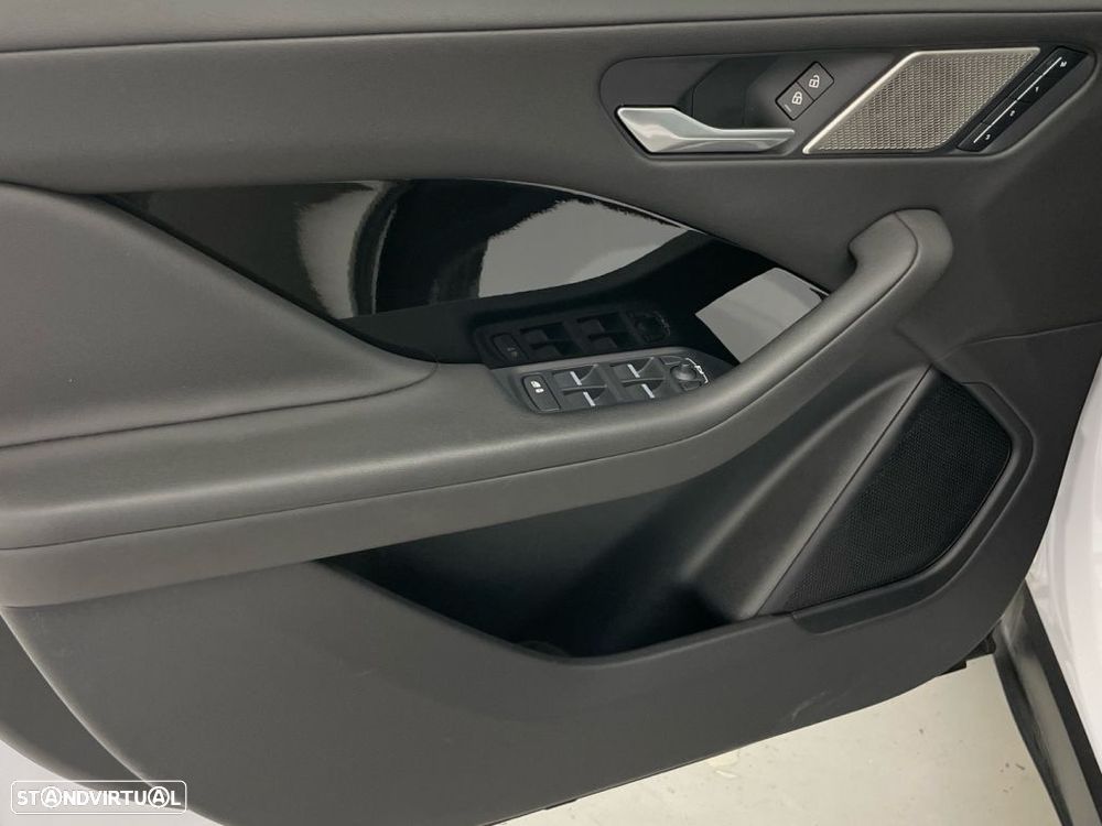 Jaguar I-Pace EV400 R-Dynamic HSE AWD - 17