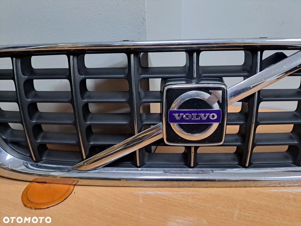 GRIL ATRAPA VOLVO S80 II V70 III 2006-2009 BARDZO ŁADNY - 3