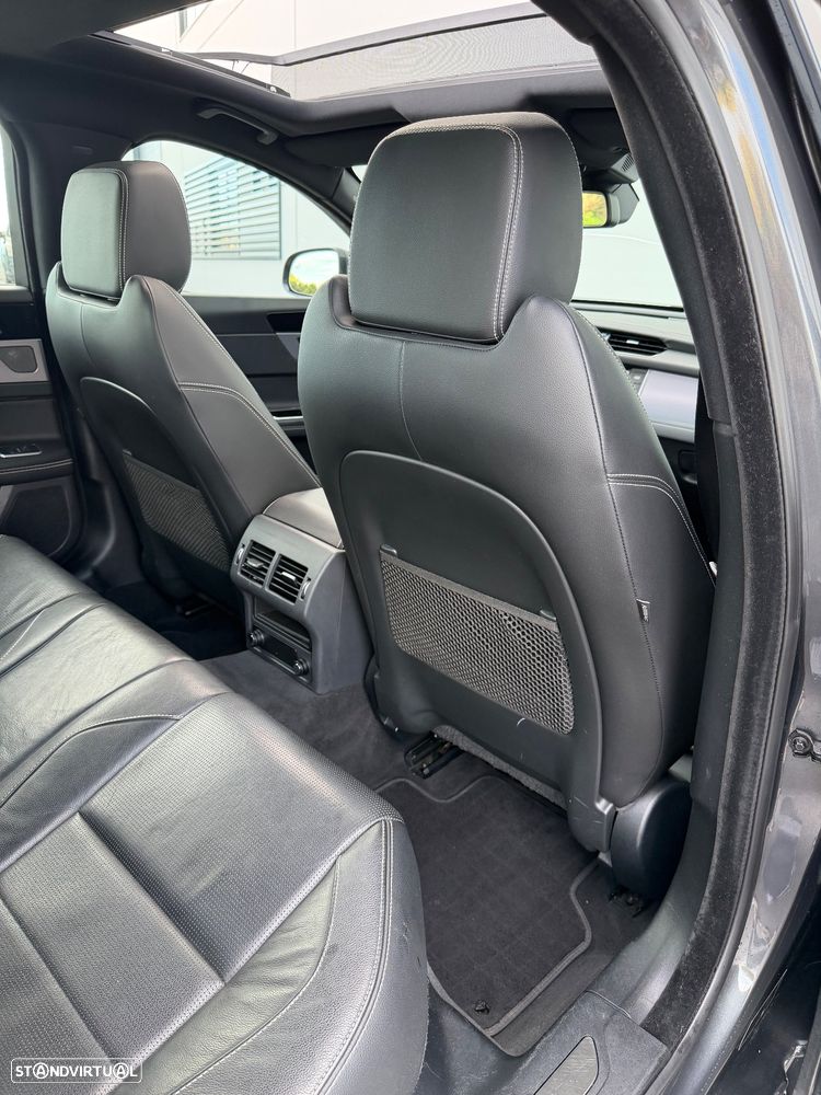 Jaguar XF 3.0 TDV6 R-Sport - 27