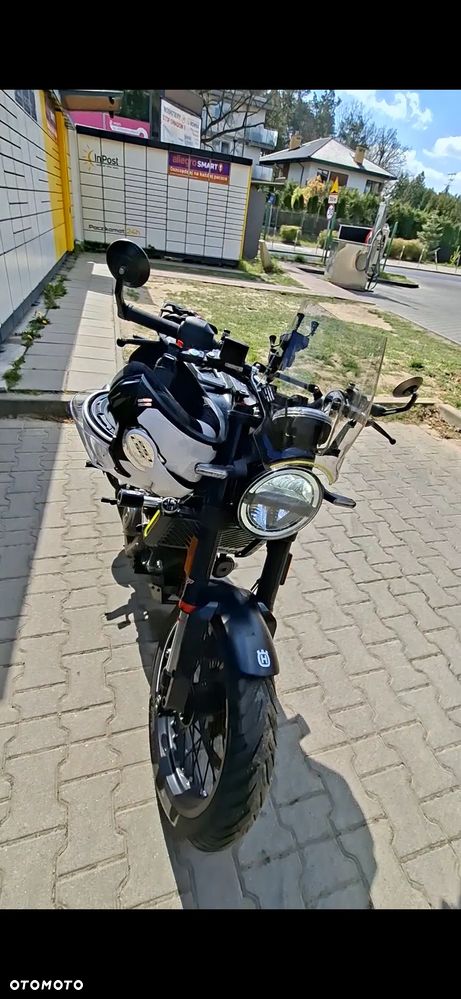 Husqvarna Svartpilen - 21