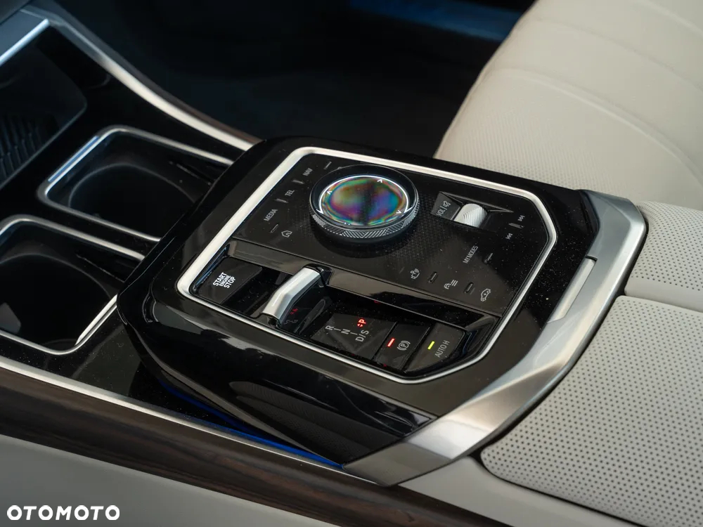 BMW Seria 7 740d xDrive - 8
