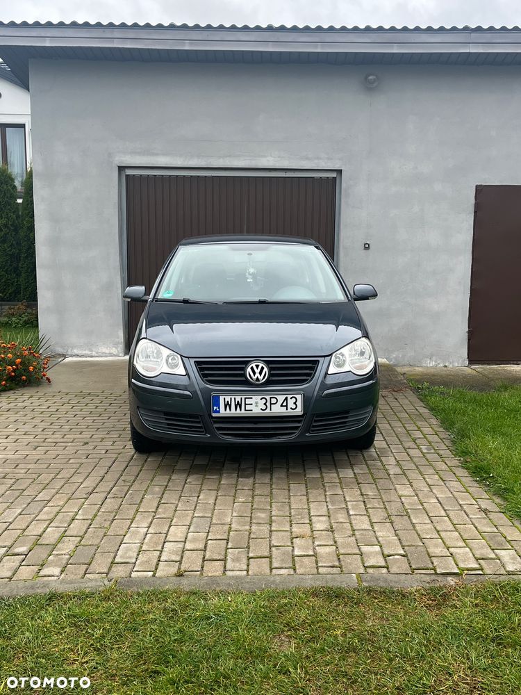 Volkswagen Polo - 2