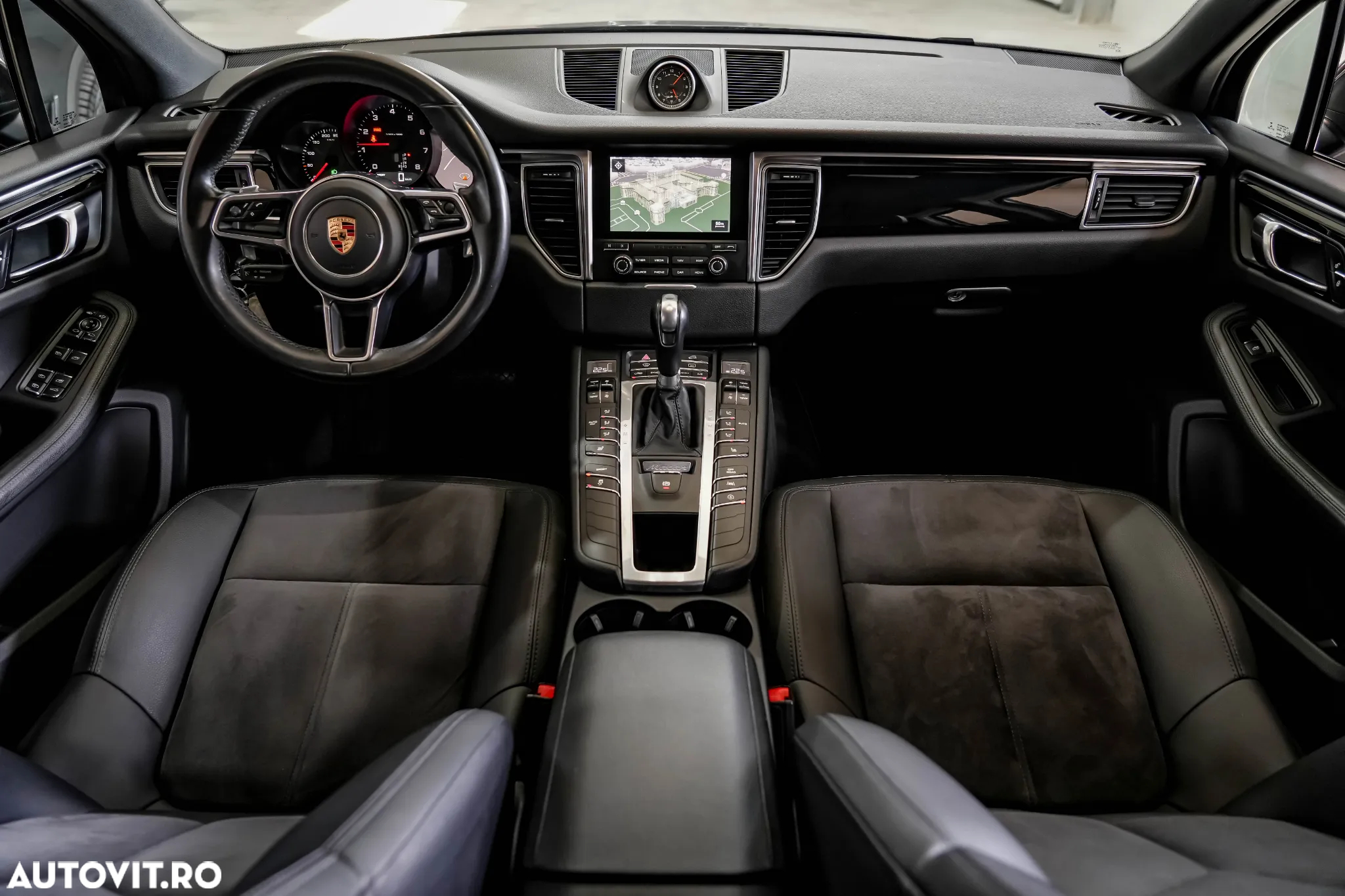 Porsche Macan - 2