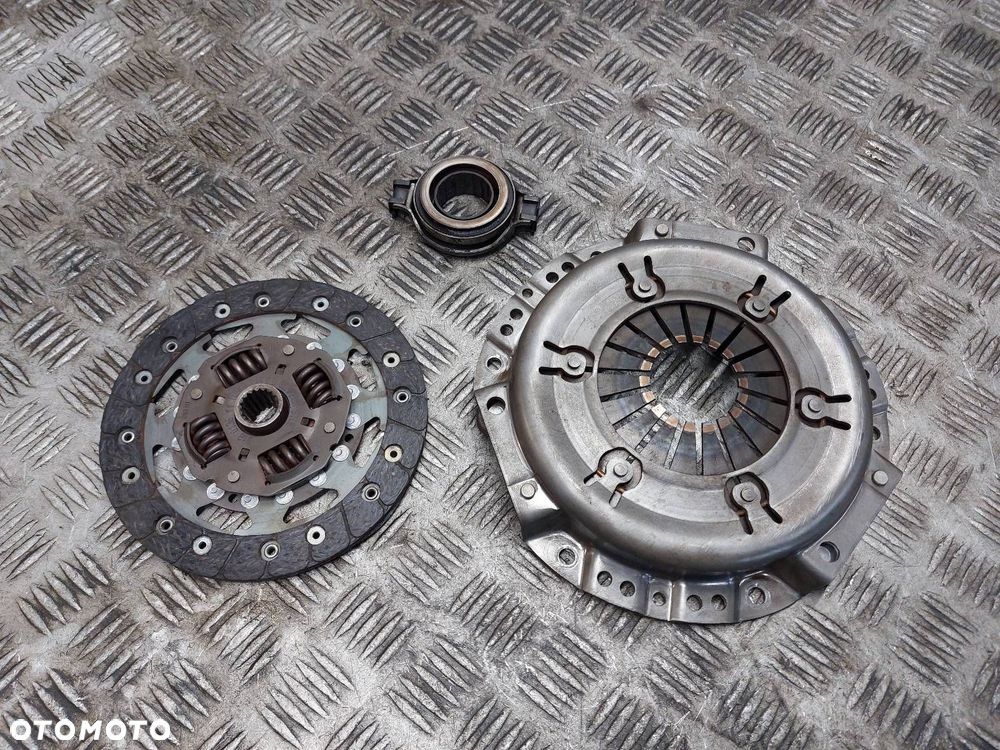 SPRZĘGŁO TARCZA + DOCISK + ŁOŻYSKO OPOROWE NISSAN MICRA K11 1.0 16V - 1
