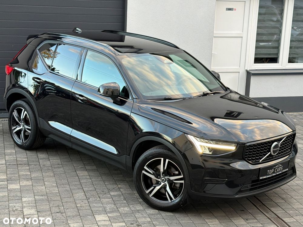 Volvo XC 40 B3 B DKG Ultra Black Edition - 21