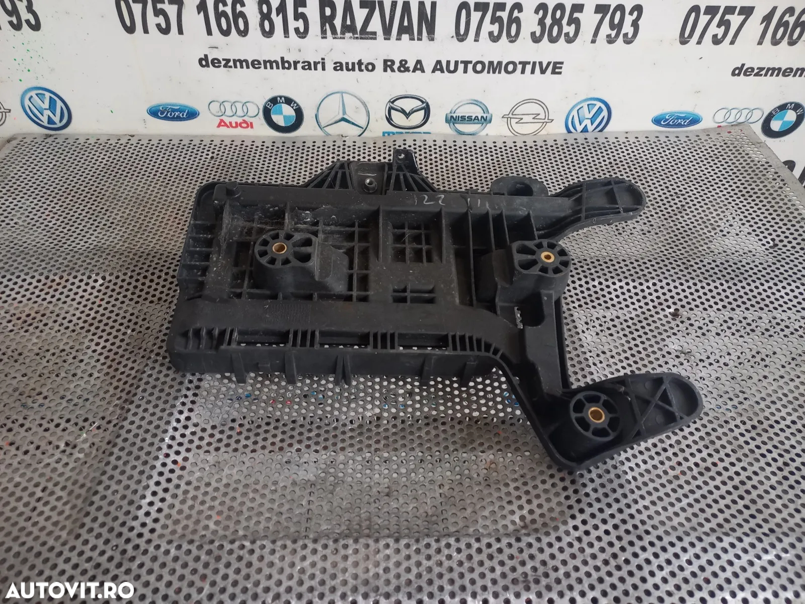 Suport Tavita Baterie Vw Golf 5 Combi Variant Break Jetta Benzina Motor CAX Cutie LHY - 2