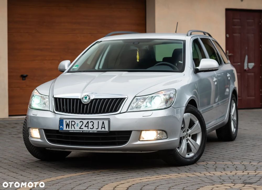 Skoda Octavia 1.6 TDI DPF Elegance - 1