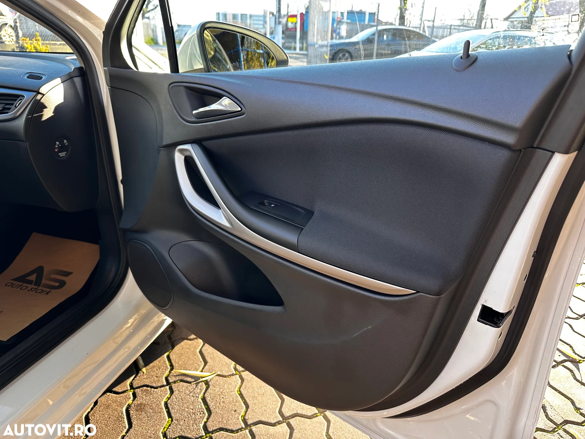 Opel Astra 1.6 D (CDTI) Start/Stop Sports Tourer Business - 34
