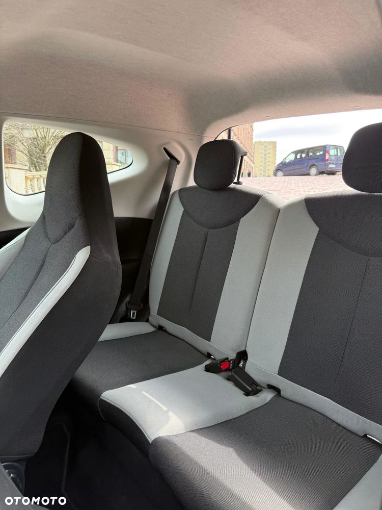 Toyota Aygo - 11