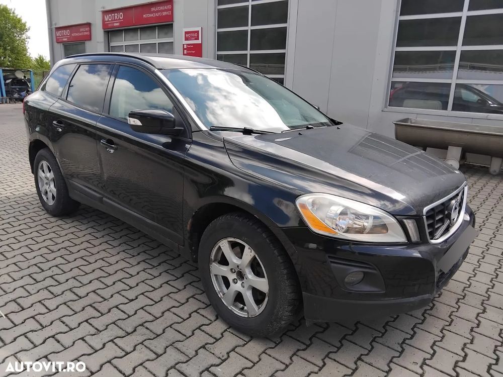 Volvo XC 60 D5 AWD A6 Basic - 1