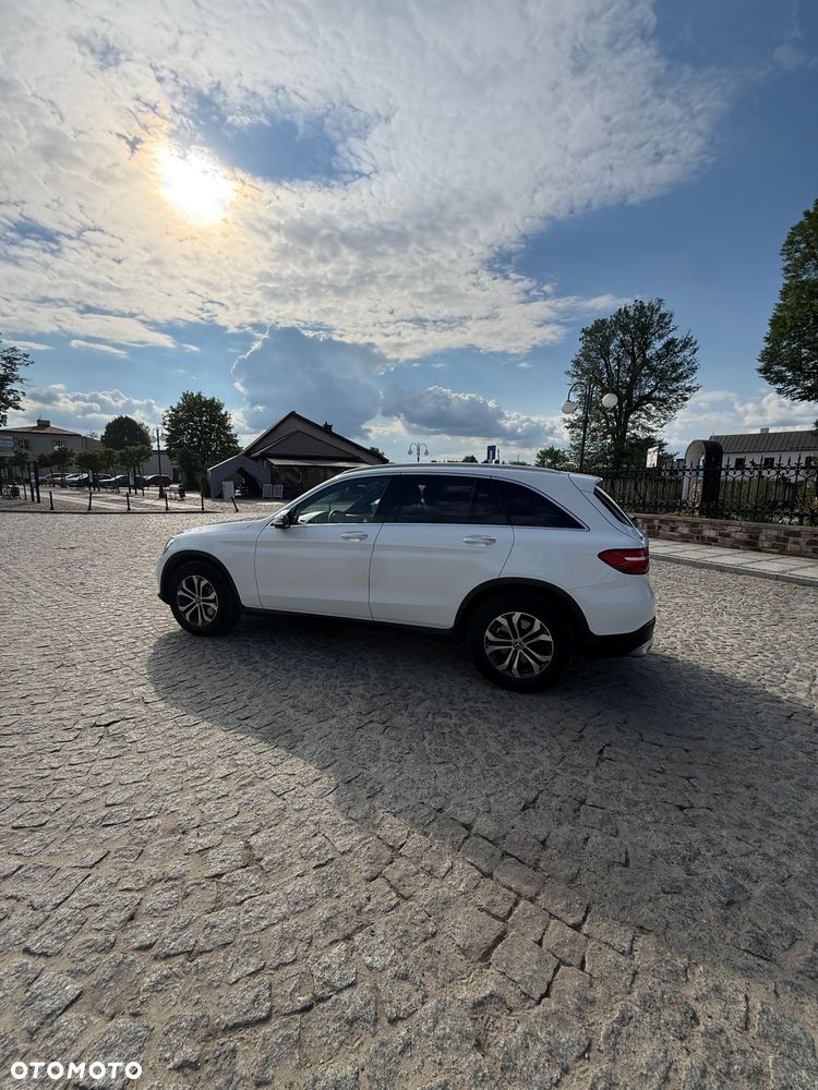 Mercedes-Benz GLC - 15