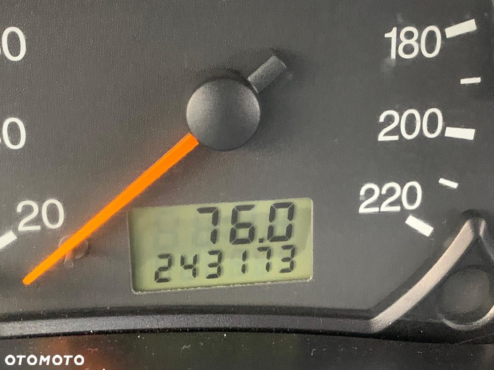 Ford Focus Turnier 1.8 DI Futura - 12