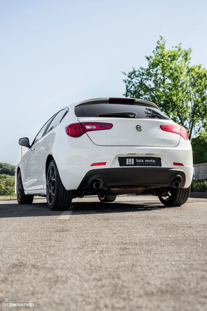 Alfa Romeo Giulietta 2.0 JTDM Distinctive - 14