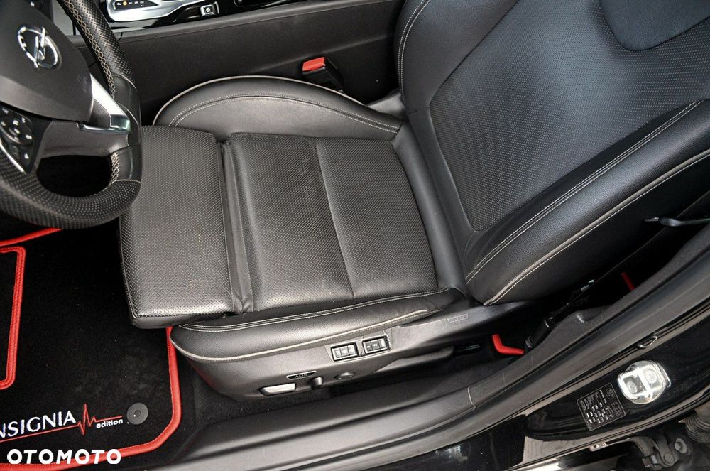 Opel Insignia - 18