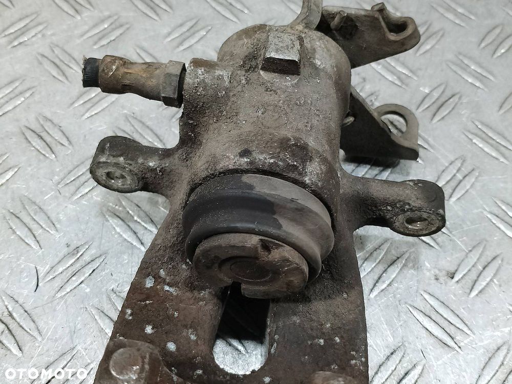 ZACISK HAMULCOWY LEWY TYŁ ALFA ROMEO GT 2.0 16V - 3