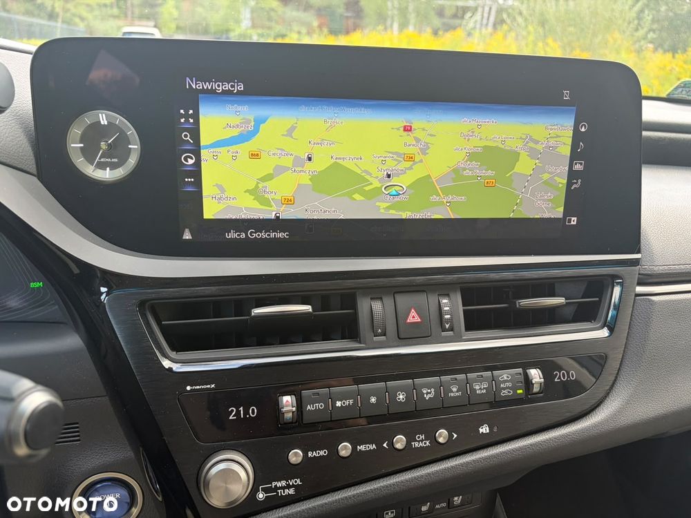 Lexus ES 300h Prestige - 35