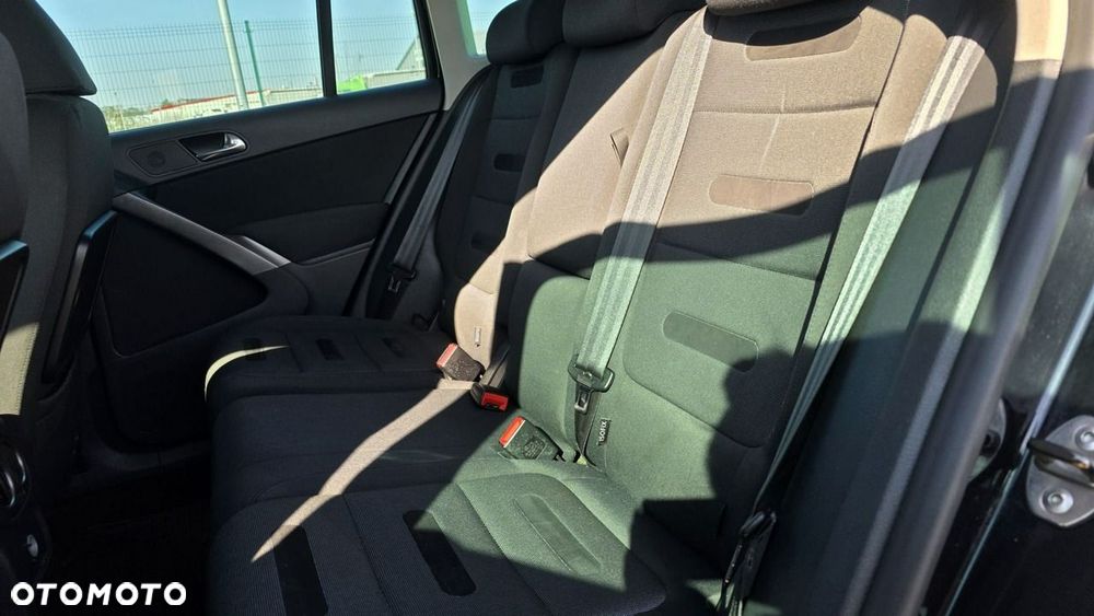 Volkswagen Tiguan - 13