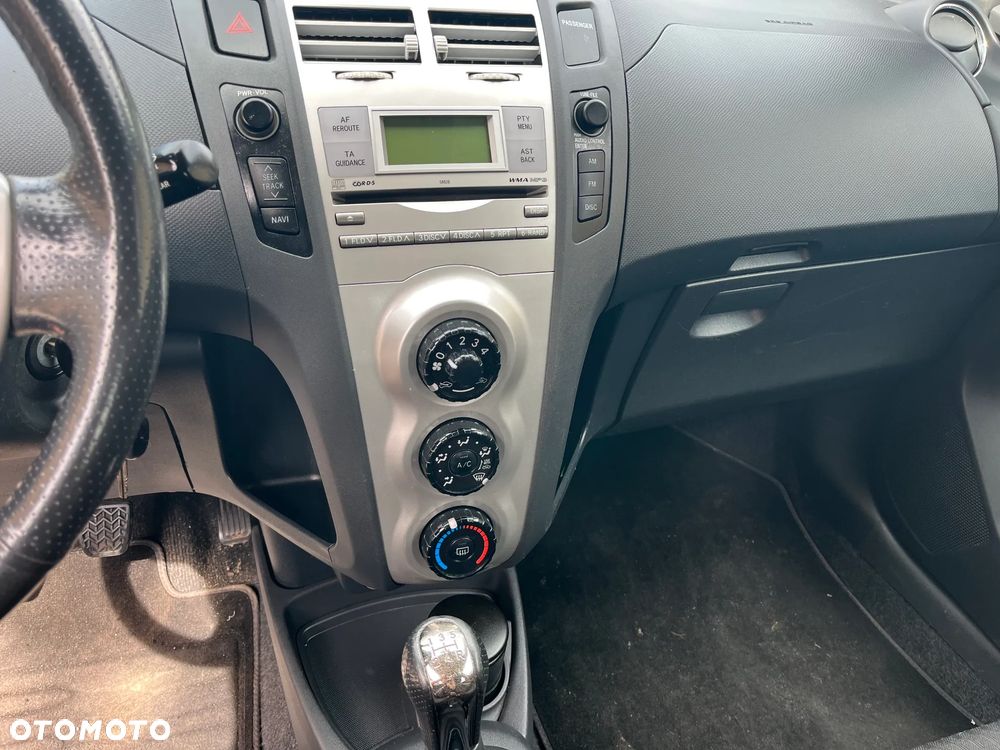 Toyota Yaris 1.8 VVT-i TS - 10