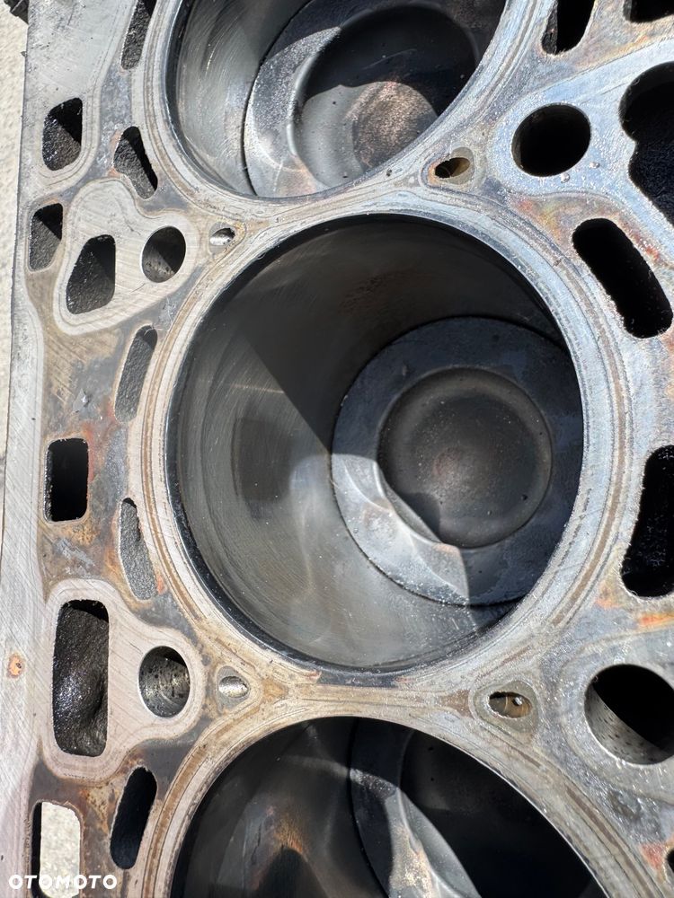 Volkswagen Touran 3 / DXP dół silnika blok wał korby komplet skoda audi 2.0 Tdi blok silnika dół silnika - 9