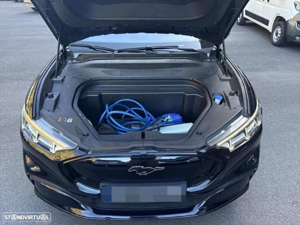 Ford Mustang Mach-E Premium AWD - 5