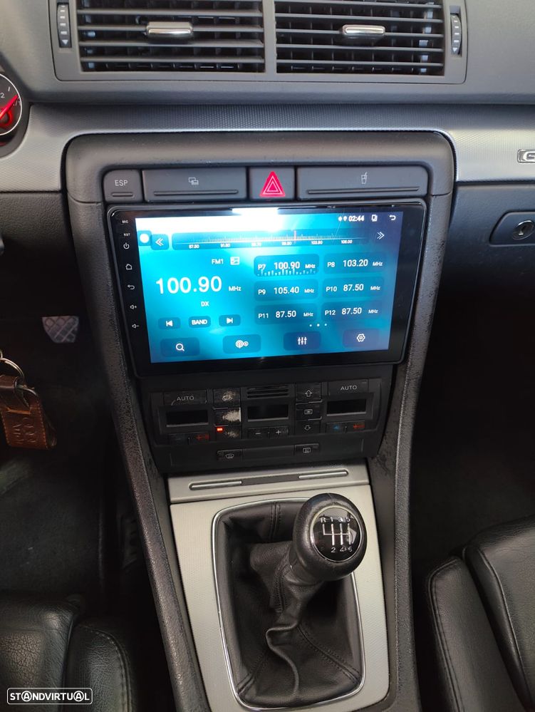 Audi A4 2.5 TDI quattro - 30