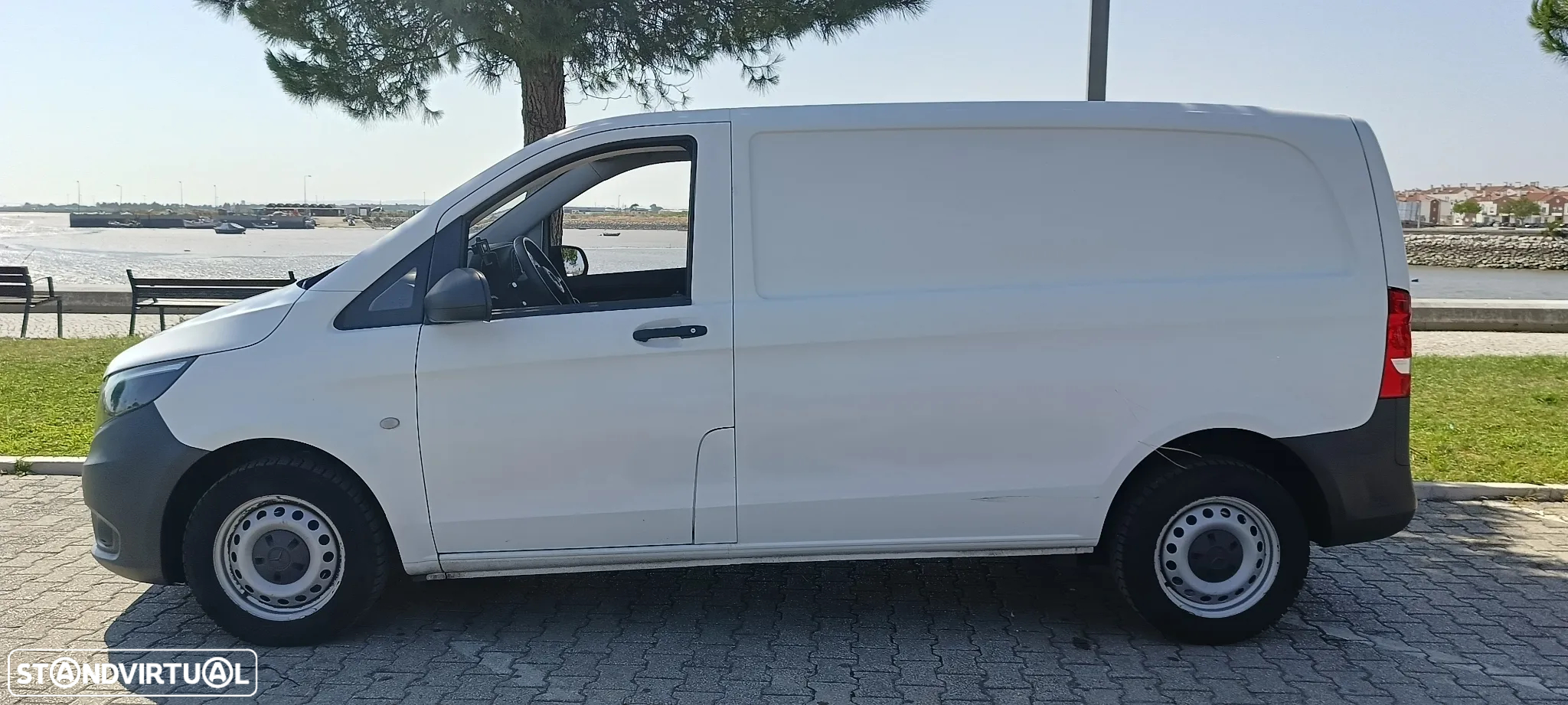 Mercedes-Benz Vito - 2