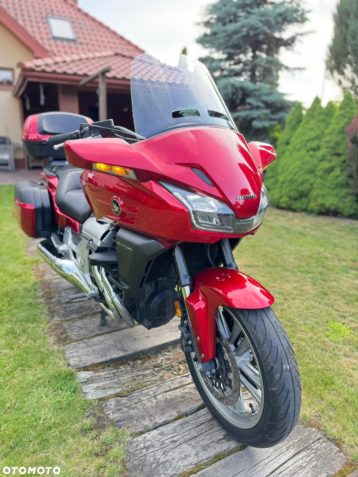 Honda CTX - 9