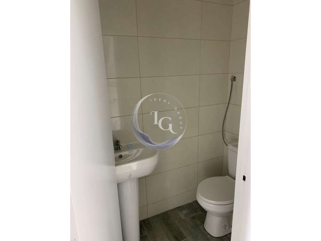 Loja para venda no Centro do Porto - 346 m2 - Grande imagem: 3/5