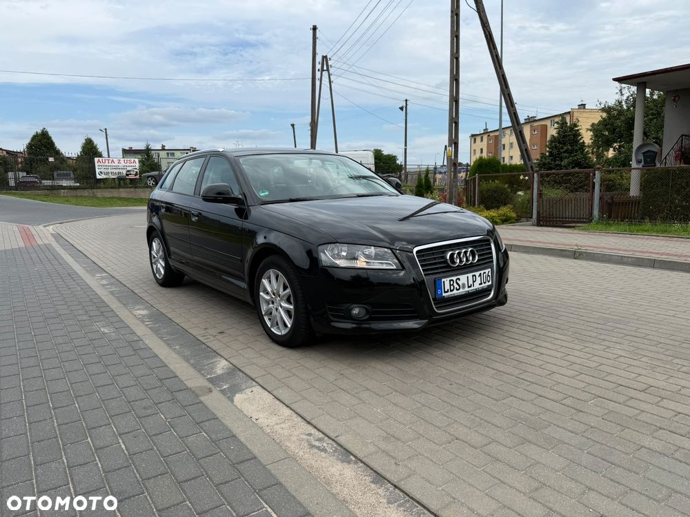 Audi A3 Sportback - 2