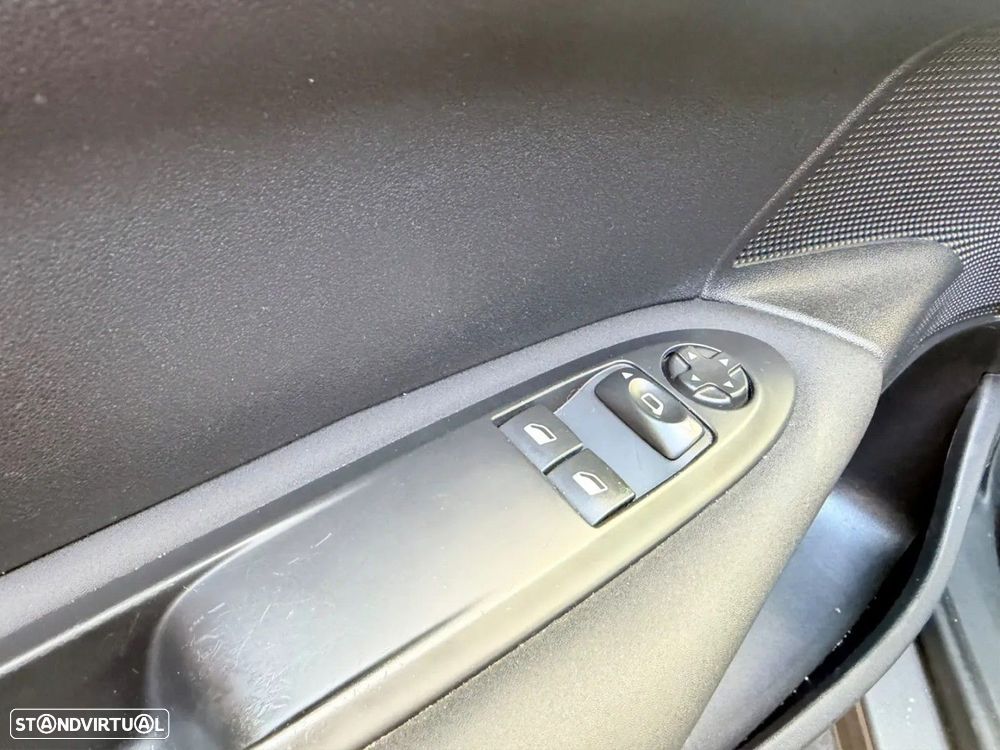 Citroën C4 1.2 PureTech Feel - 10