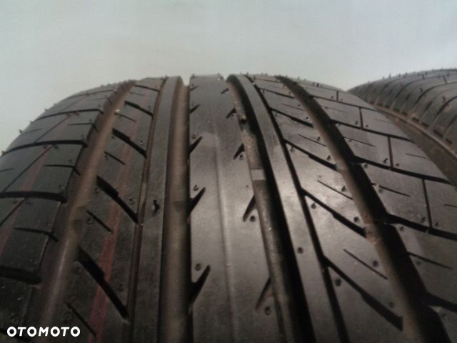 YOKOHAMA BLUEARTH E70 225/55R18 98H - 7