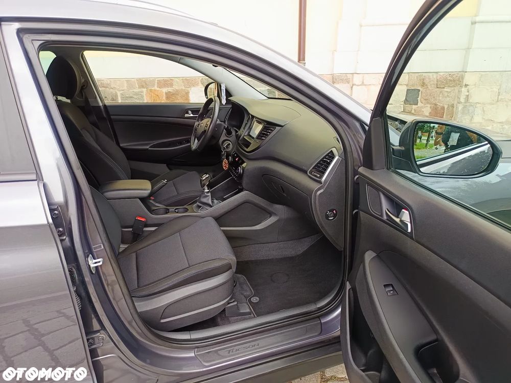Hyundai Tucson 1.7 CRDI BlueDrive Comfort 2WD - 10