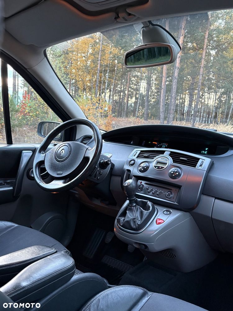 Renault Grand Scenic 2.0 16V Luxe Privilege - 13