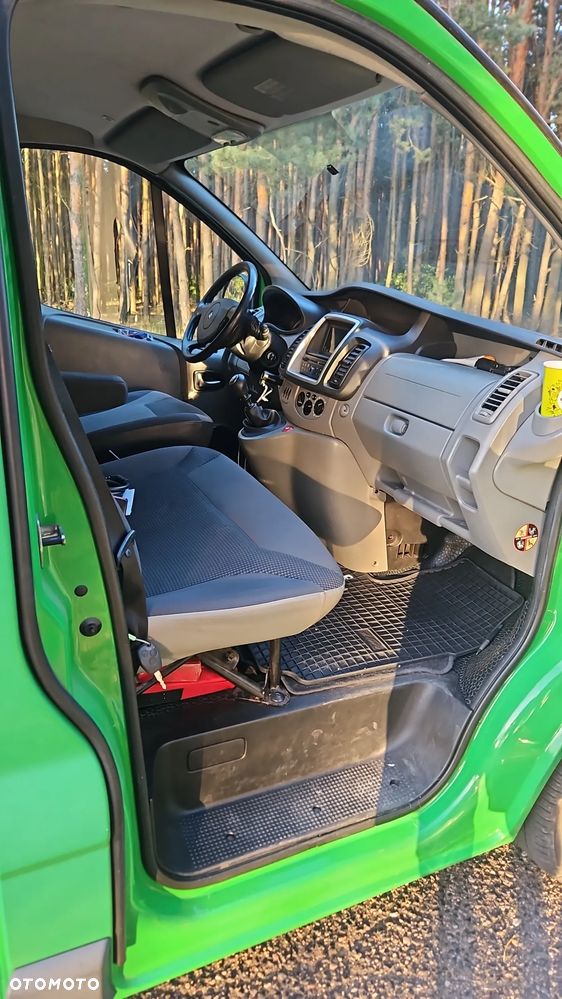 Renault Trafic 2.0 dCi 115 Combi L2H1 - 5