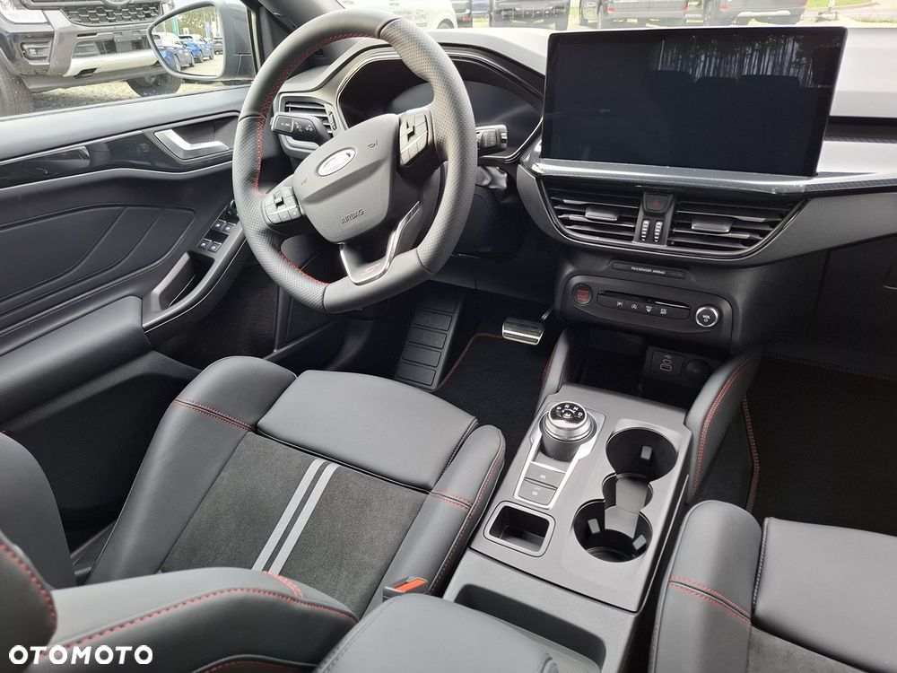 Ford Focus 2.3 EcoBoost ST X - 15