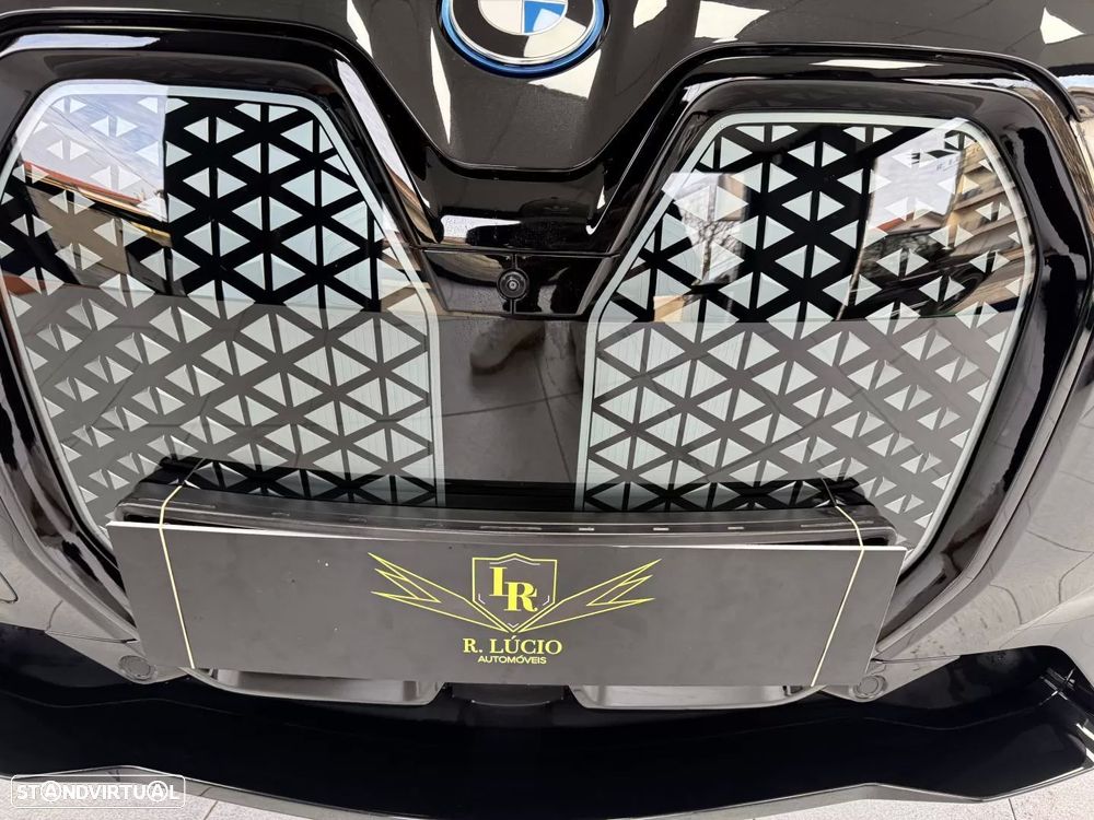 BMW iX xDrive 40 Pack Desportivo - 7