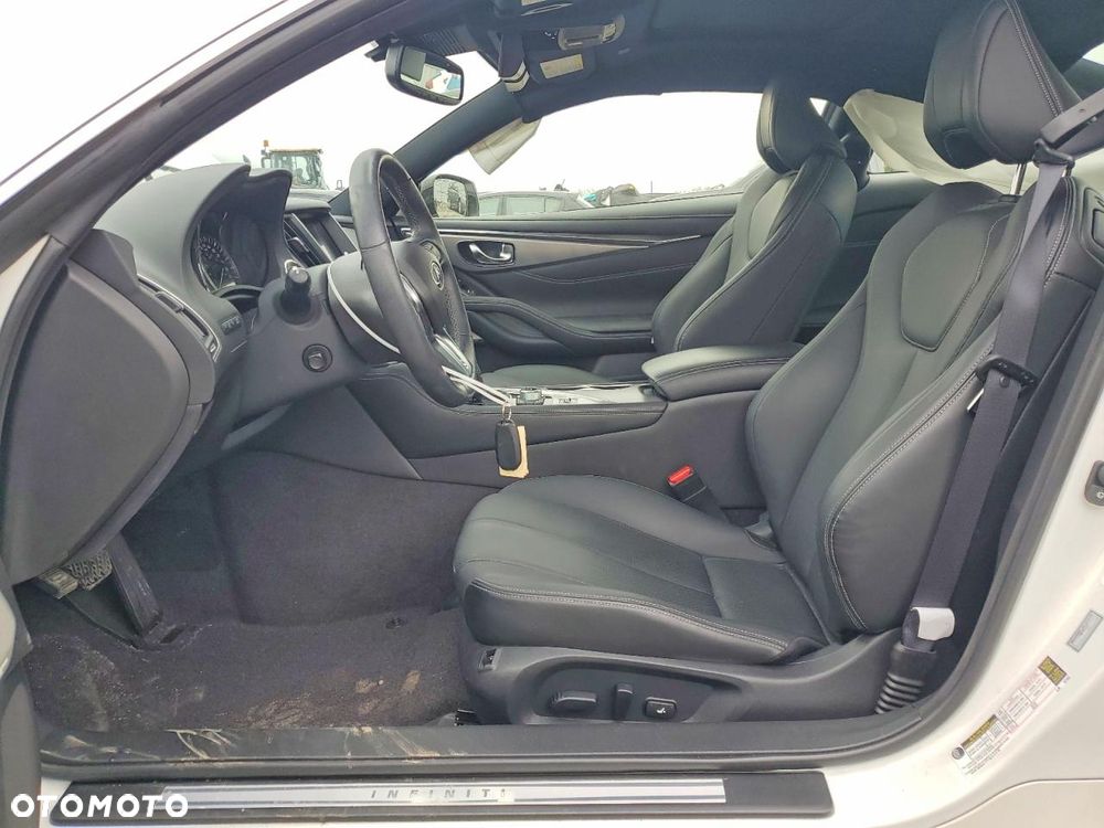 Infiniti Q60 - 8